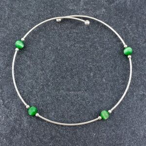 Women's Sterling Silver 925 Memory Wire Green Simulated Cat's Eye Bracelet 7.5"